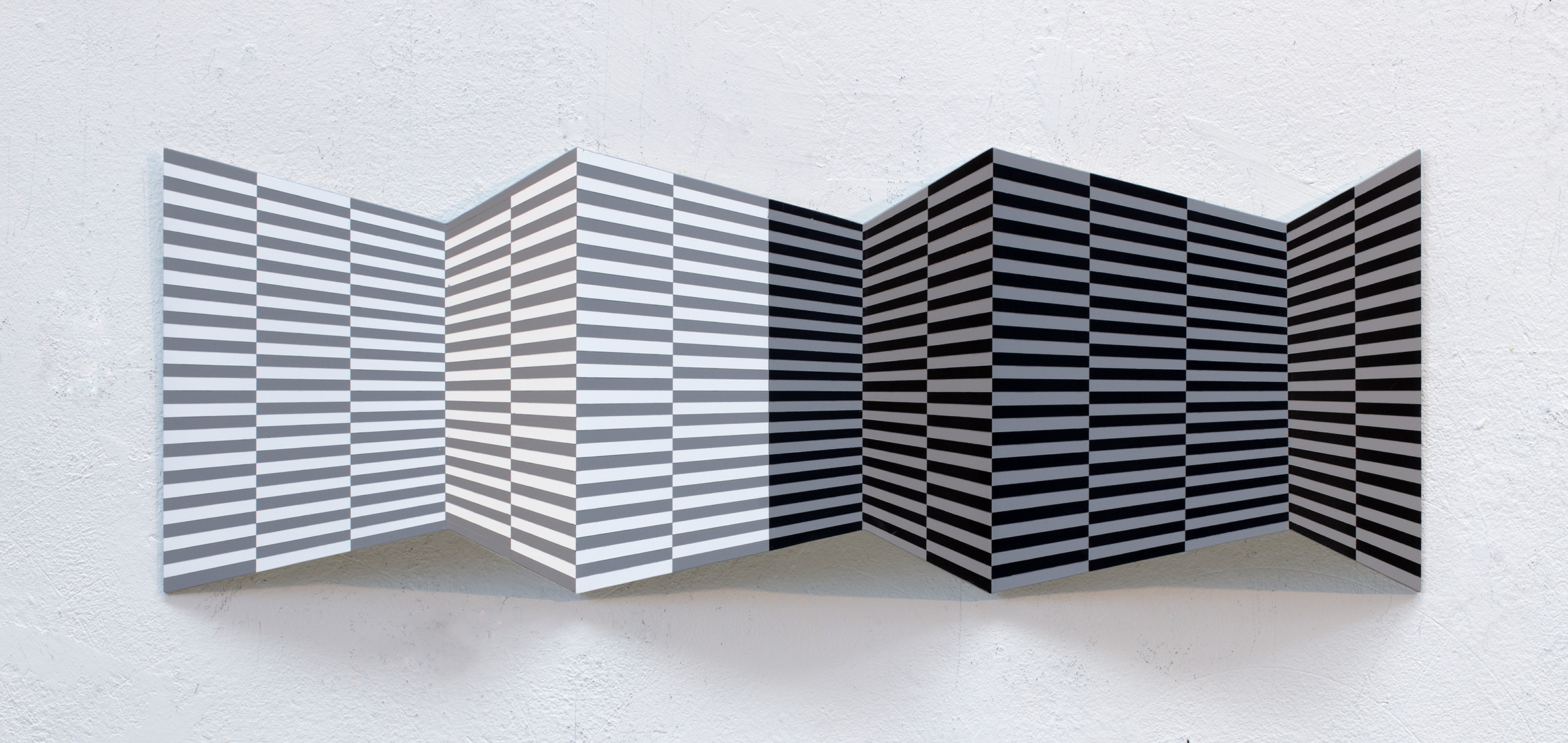 "Ebony & Ivory VIII", 33 x 94 x 6 cm, acylic/formed aluminium