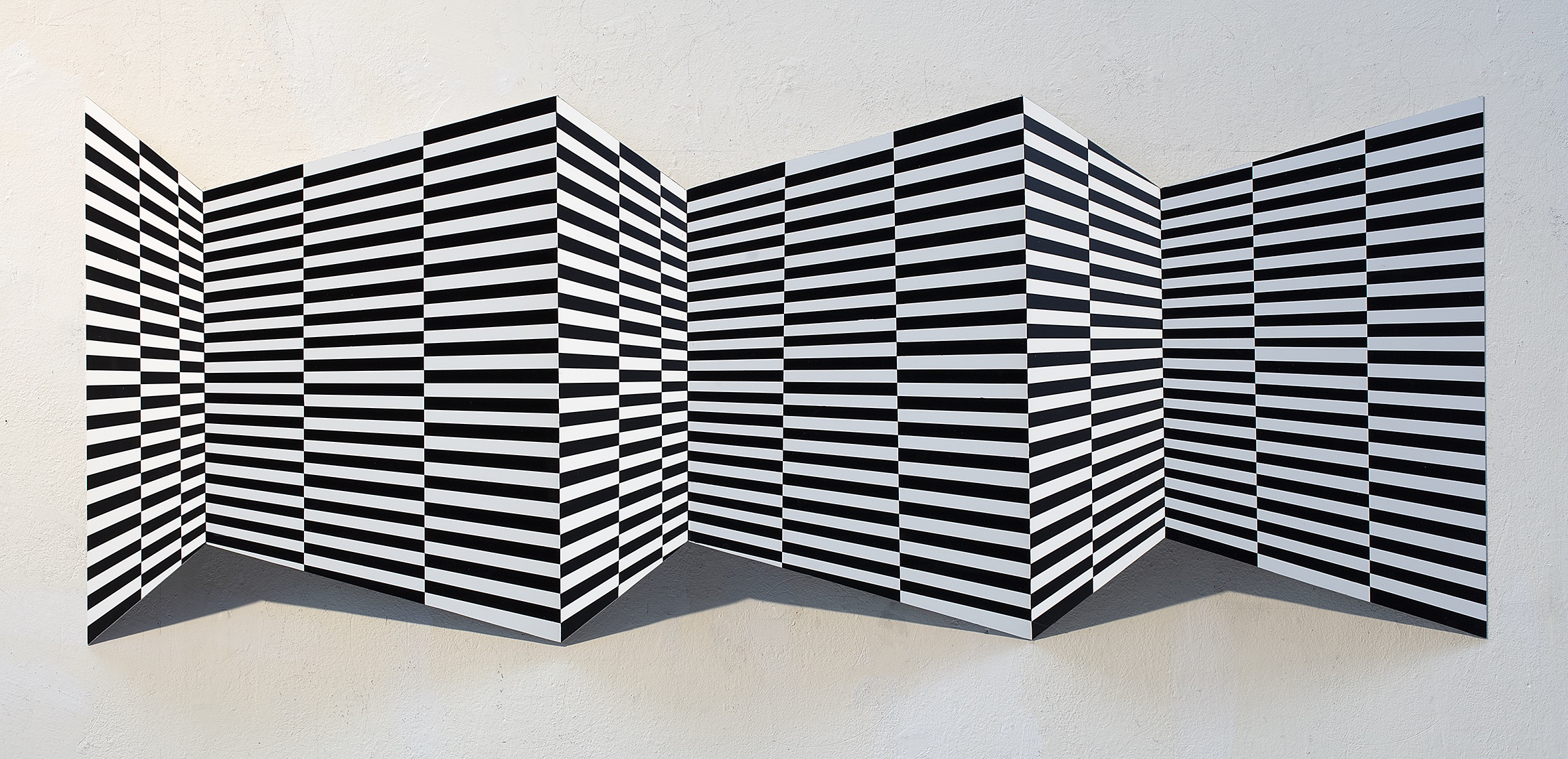 Edgar Diehl, "ARTSINISTRA II",72 x186 x11 cm, relief, acrylic/ aluminium