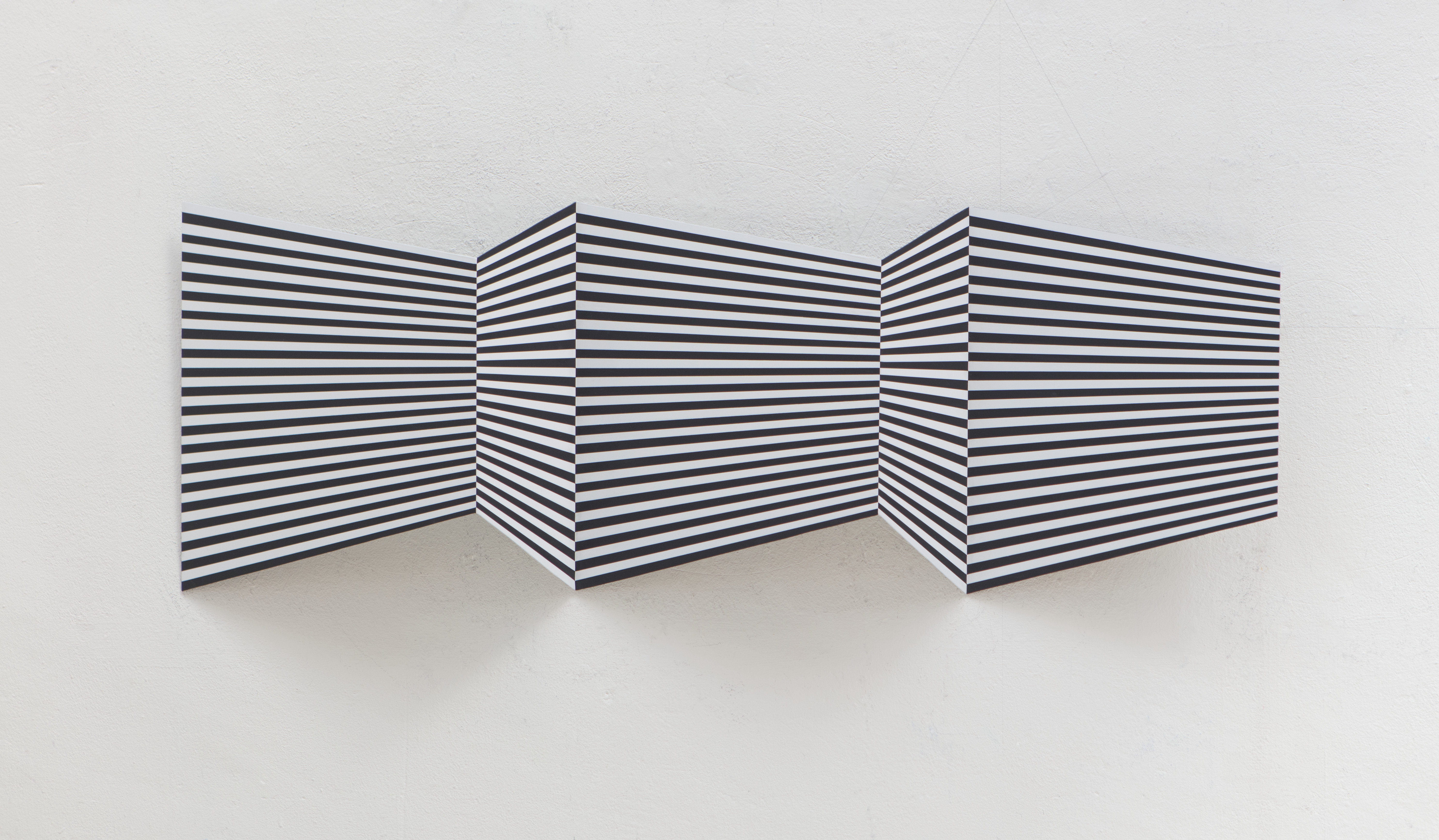 9/17,JoMaRu XVII, 50 x142 x 9 cm, acrylic / aluminium