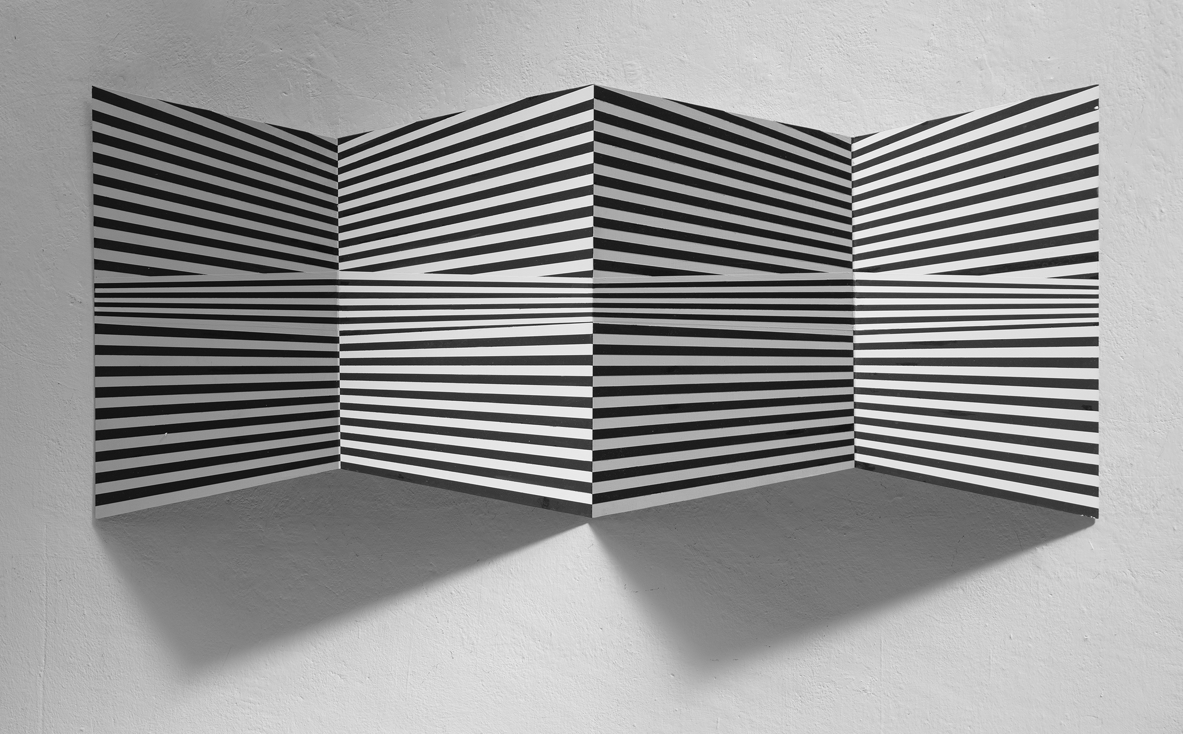 Edgar Diehl, JUXTAPOSITION VI, 60 x 144 x 14 cm, acrylic / formed aluminium