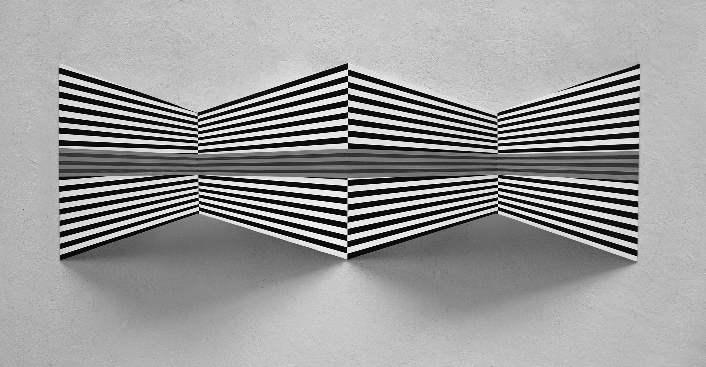 Edgar Diehl, JUXTAPOSITION III, 48 x141 x 13 cm,  acrylic / formed aluminium